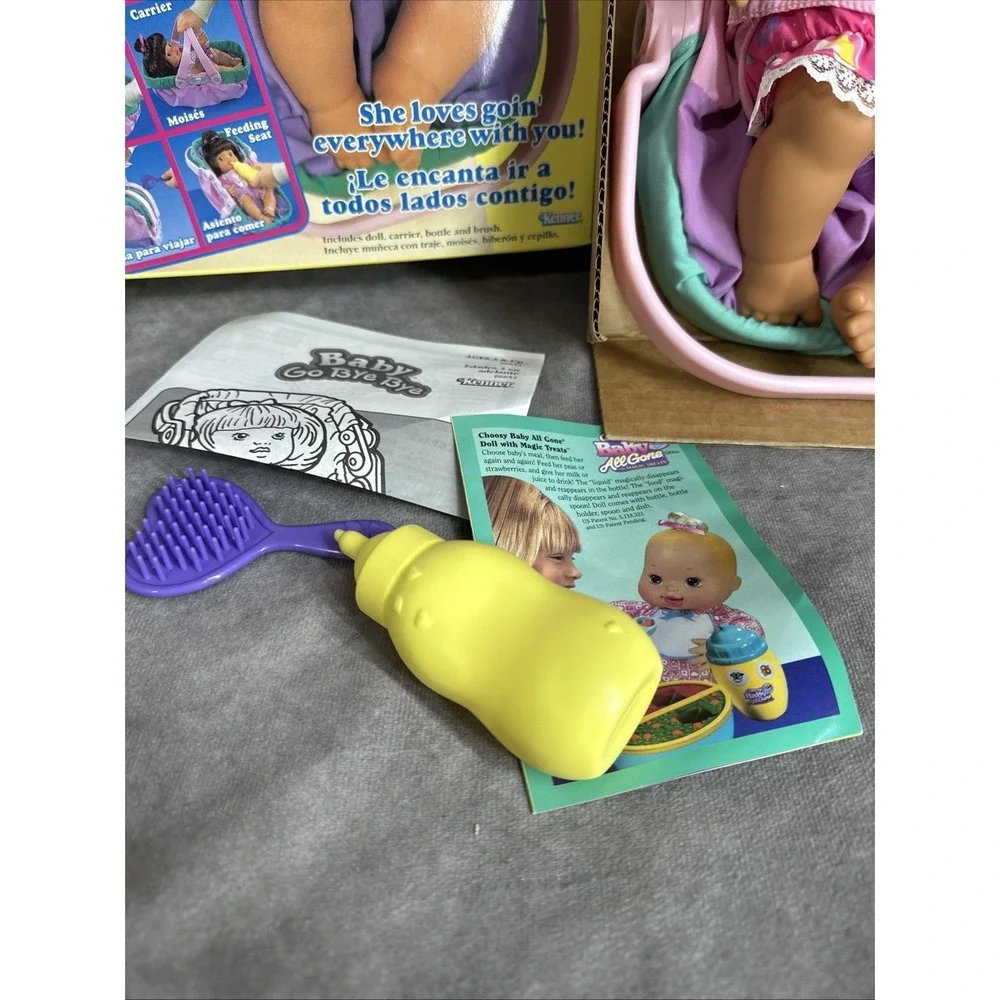 Kenner Baby Go Bye Bye Doll with‎ Carrier, Travel Bag, Accessories